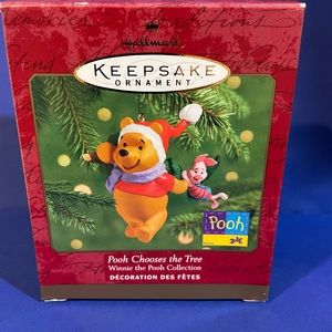 Hallmark keepsake ornament. Winnie the Pooh collection. “Pooh chooses the tree”